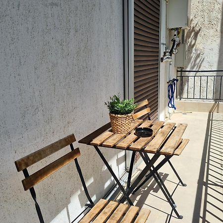 Apartment In The Heart Of The City 3 ลาริซา ภายนอก รูปภาพ